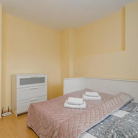 Appartamento Red Large Family Apartment, Three Floors, 10 Guests