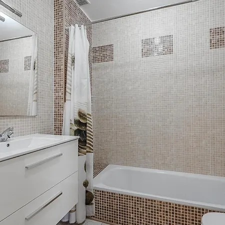 Appartamento Red Large Family Apartment, Three Floors, 10 Guests Costa Adeje (Tenerife)